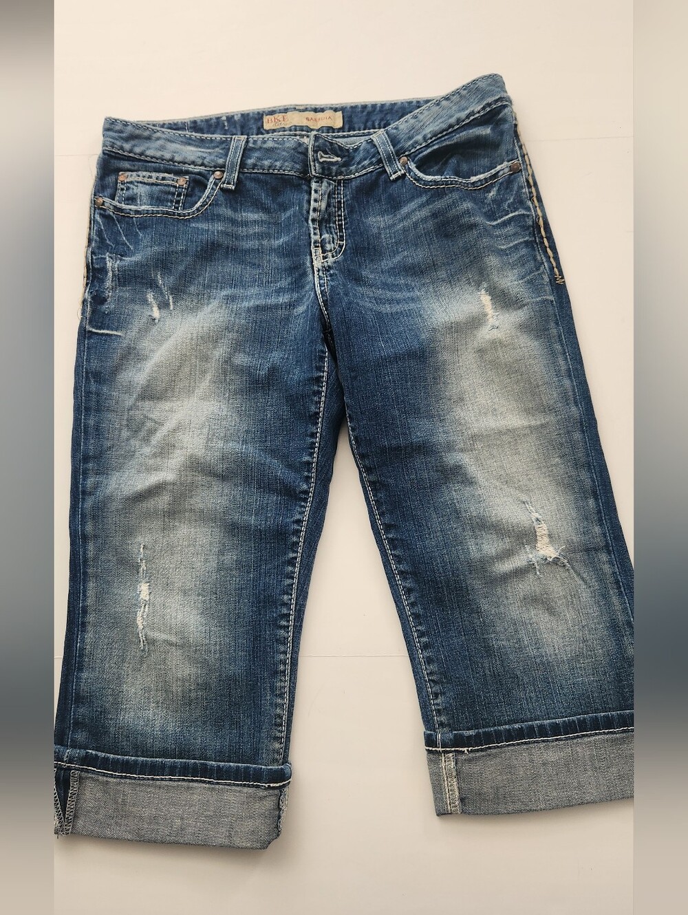 BKE Denim Sabrina Capris Size 31 Distressed